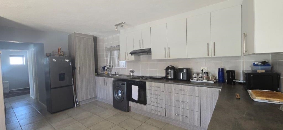 To Let 2 Bedroom Property for Rent in Durbanville Western Cape